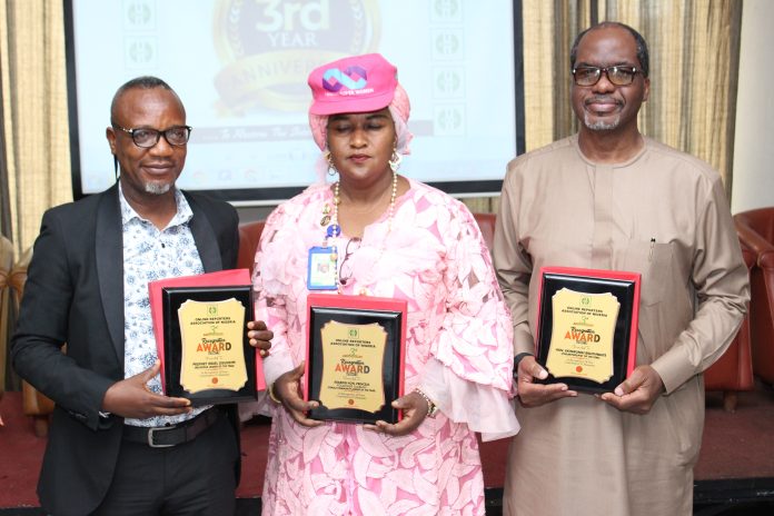 PHOTO: Hon. Dr Princess Folashade Olabanji, Prophet Israel Ogundipe, Hon. Akinwumi Braithwaite Wins ORAN Recognition Award