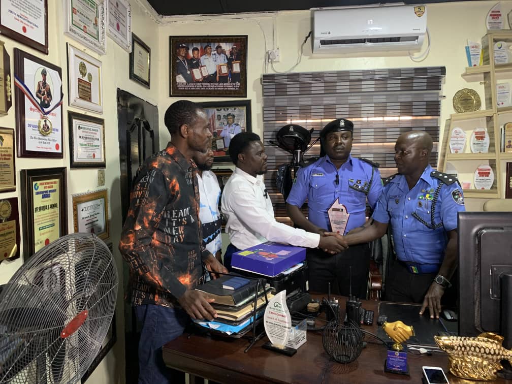 SP Aduroja Olurotimi Akinola DPO, Iba Police Station Bags Special Recognition Award