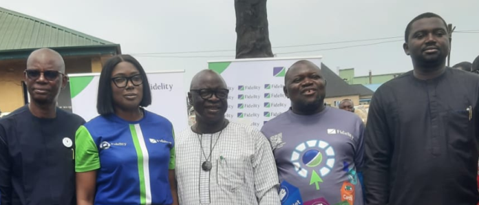L-R: Nick Ankyoor, Chairman, Board of Trustees, Hyacinth Alia Support Foundation (HASUF); Victoria Abuka, Team Lead, Corporate Social Responsibility (CSR), Fidelity Bank Plc; Aondonaa Iorpuu James, Executive Secretary, Benue State Emergency Management Agency (BSEMA); Terwase Swande, Branch Leader, Fidelity Bank Plc, Makurdi; and Fidelis Msughter Unongo, Special Adviser to the Benue State Governor on Innovation Strategies, Special Duties, Development, Policy, and Planning; at the Fidelity Food Bank distribution at the Internally Displaced Persons Camp, Federal Housing Estate, North Bank, Benue State recently.